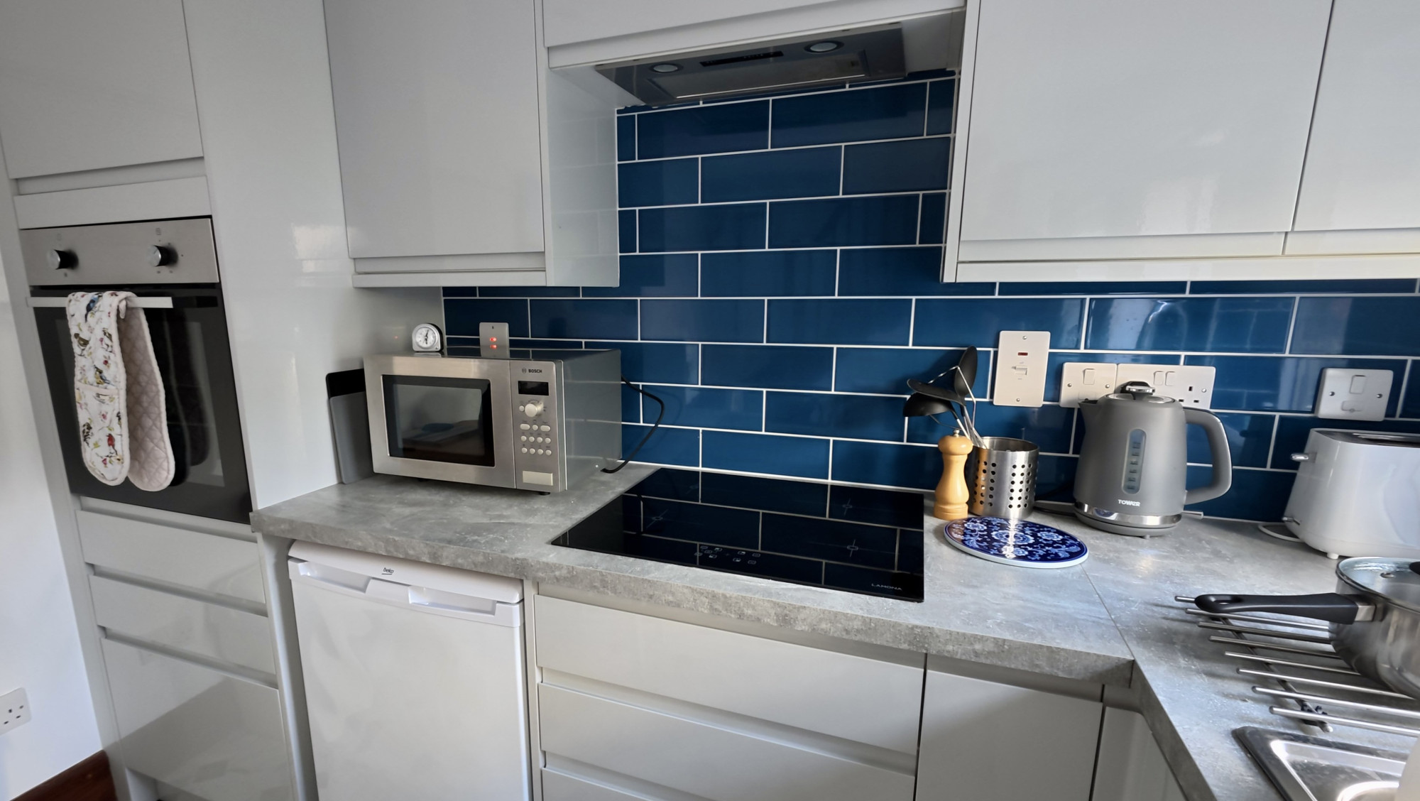 Kitchen in the extension